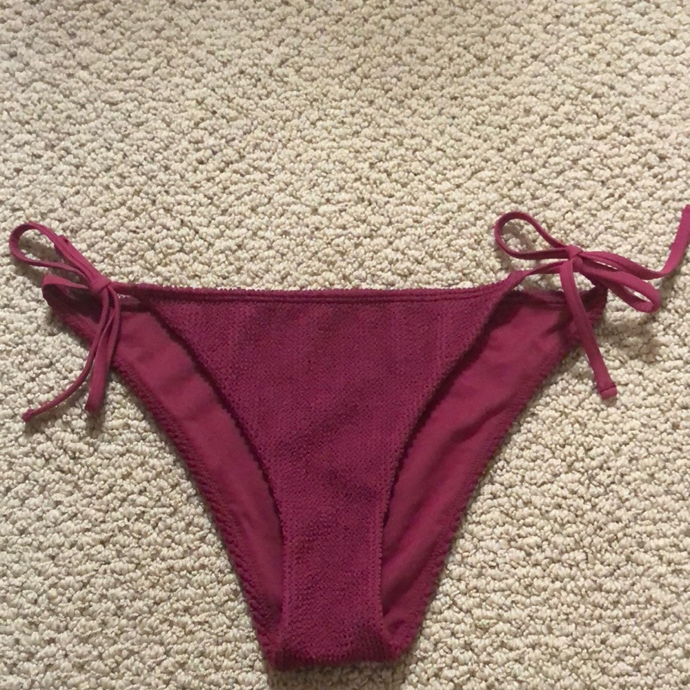 cheeky bikini bottom, hollister, wine color, M